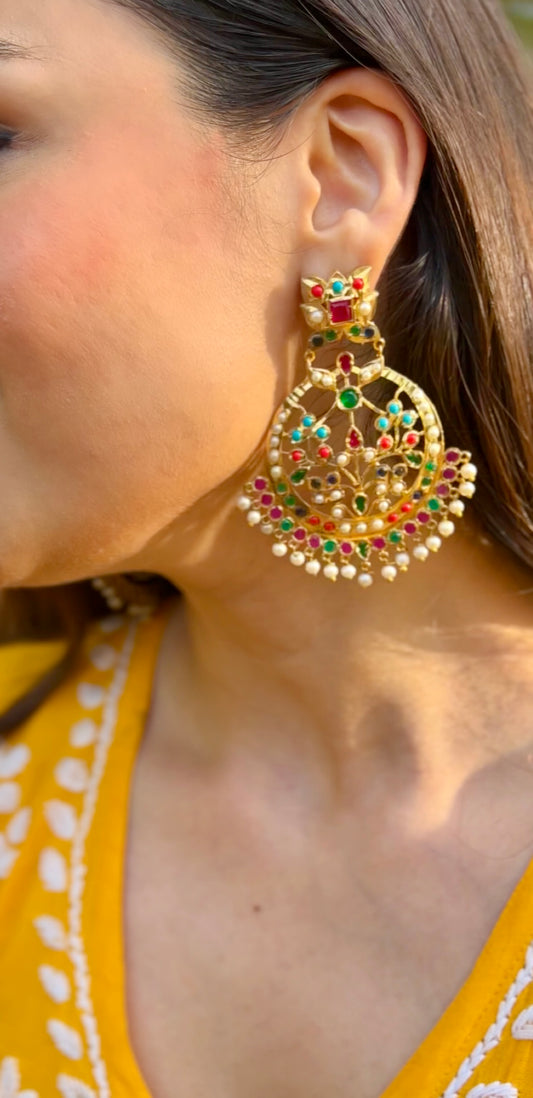 Nav Khwab Chaandbali Earrings