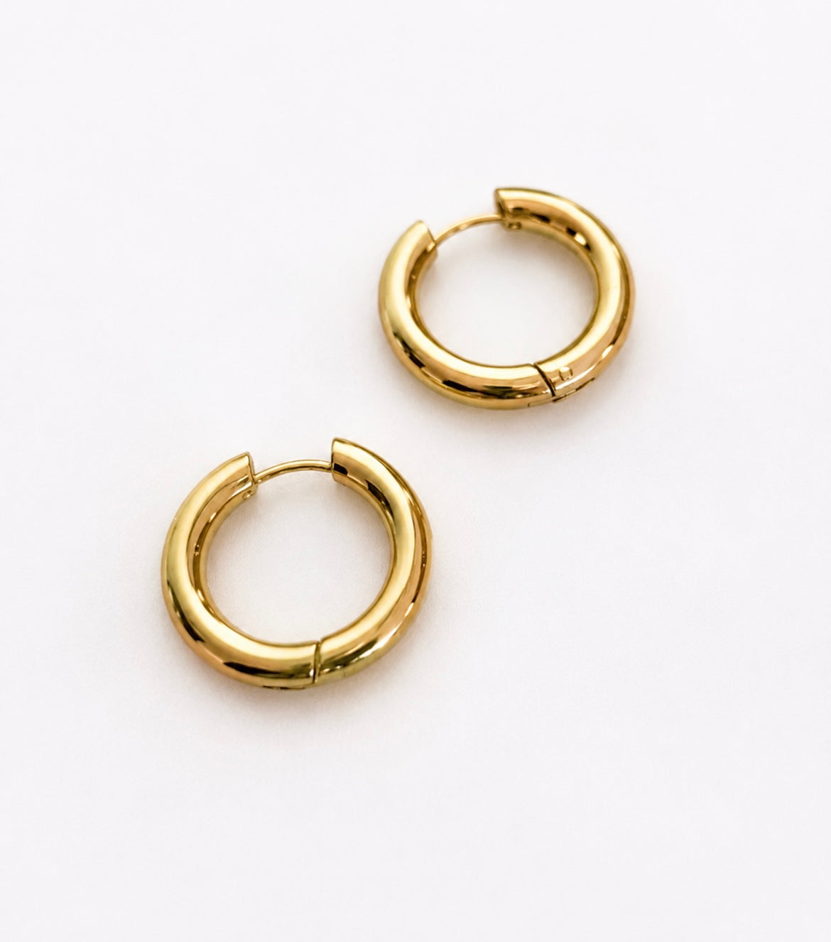 Minimal Classic Hoops