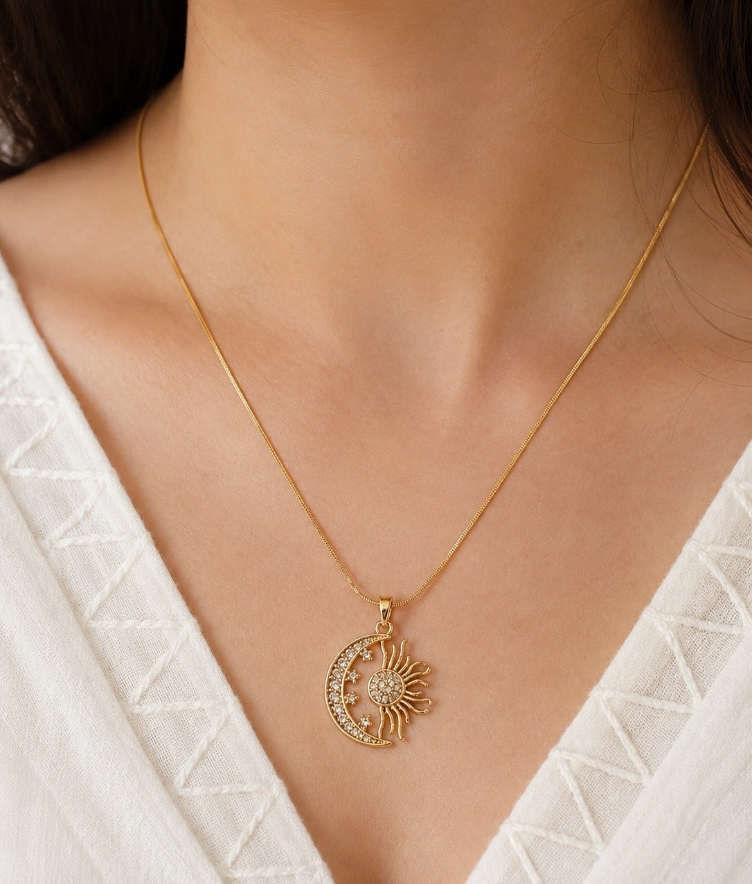Lunaflare Necklace