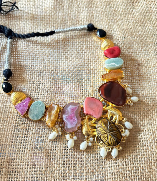 Anvi Choker