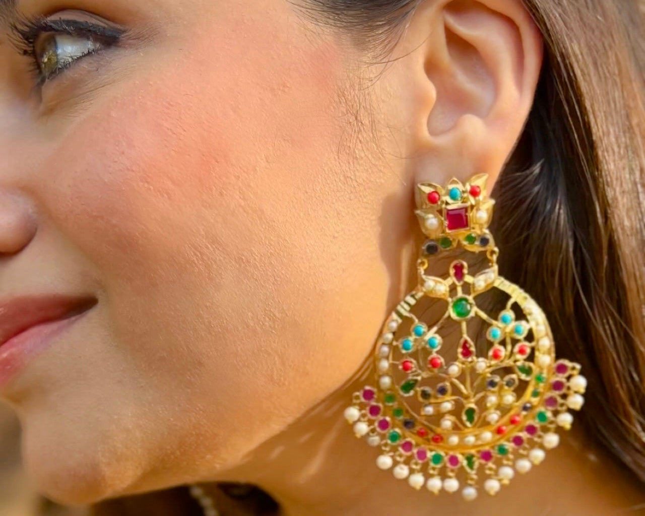 Nav Khwab Chaandbali Earrings